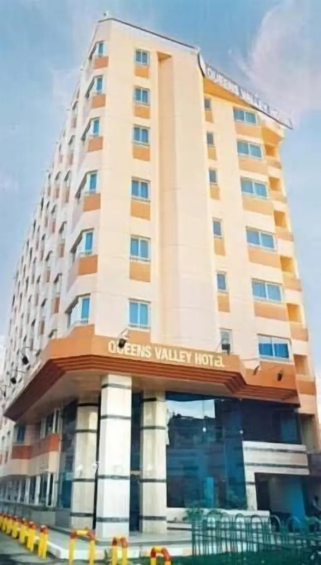 Queens Valley Hotel Luxor