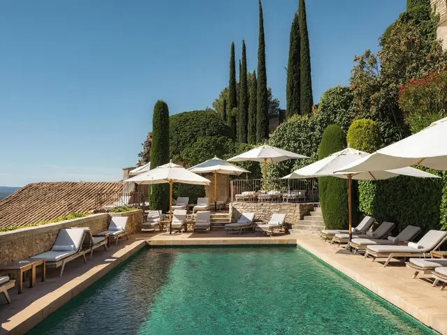 Hotel Crillon Le Brave