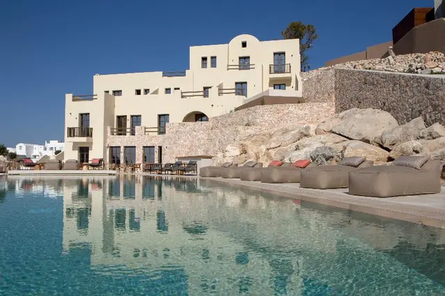 Elessa Hotel