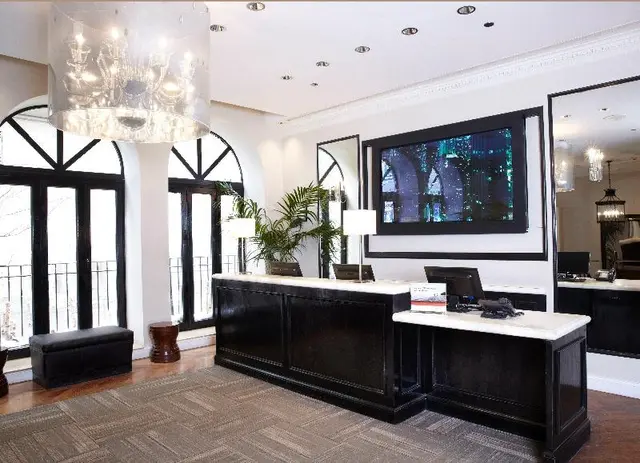 Holiday Inn Express Chicago - Magnificent Mile IHG
