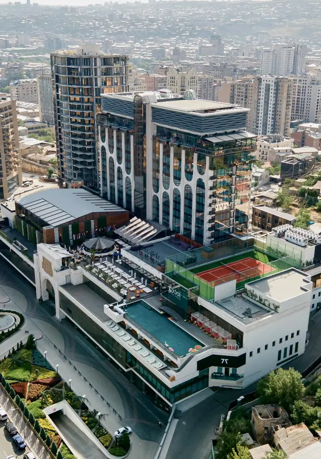 Seven Visions Resort and Places the Dvin