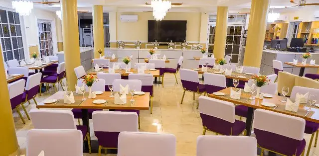 Zimansky Hotel