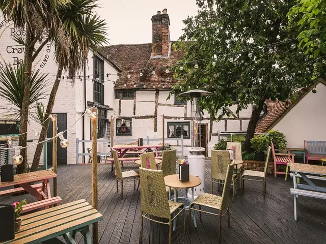 Rose And Crown