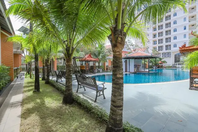 Sea Breeze Hotel & Villa