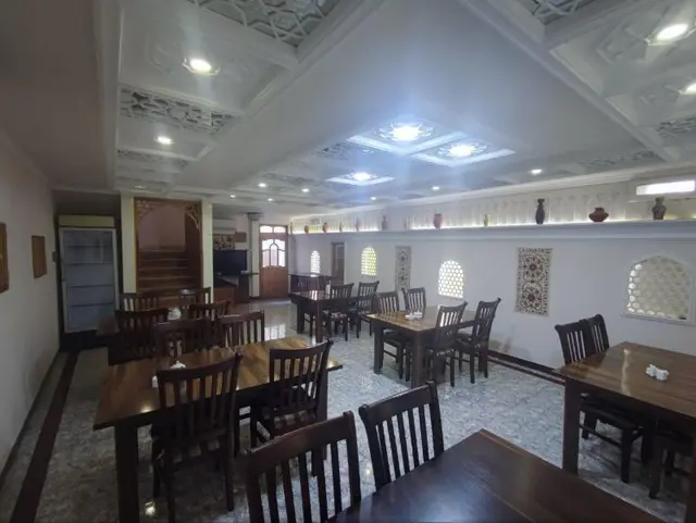 Orom Hotel