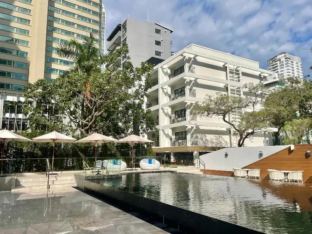 Floral Court Hotel and Residence