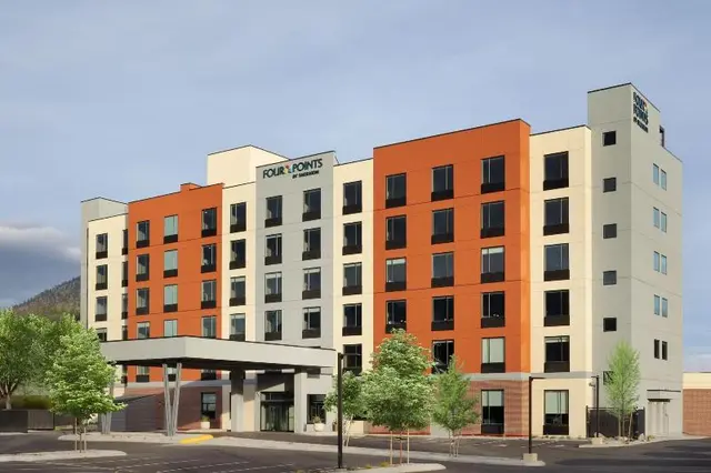 Four Points By Sheraton Penticton At The Conventio