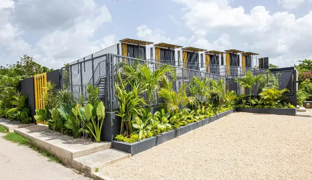 Containers Bacalar