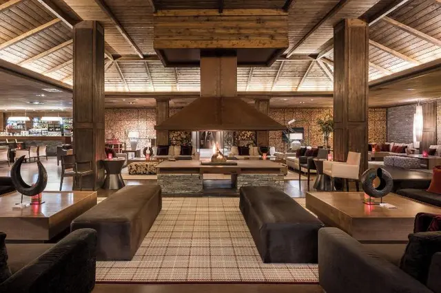 Hotel Val De Neu