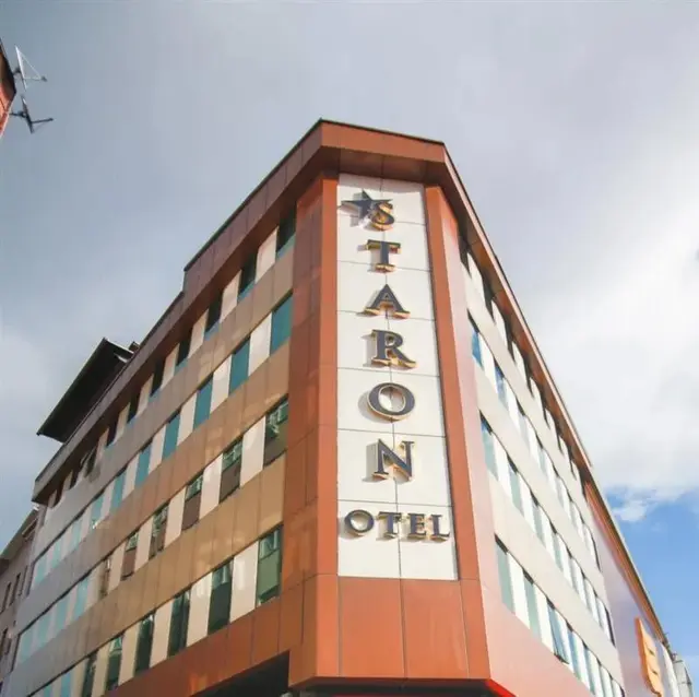 Staron Hotel