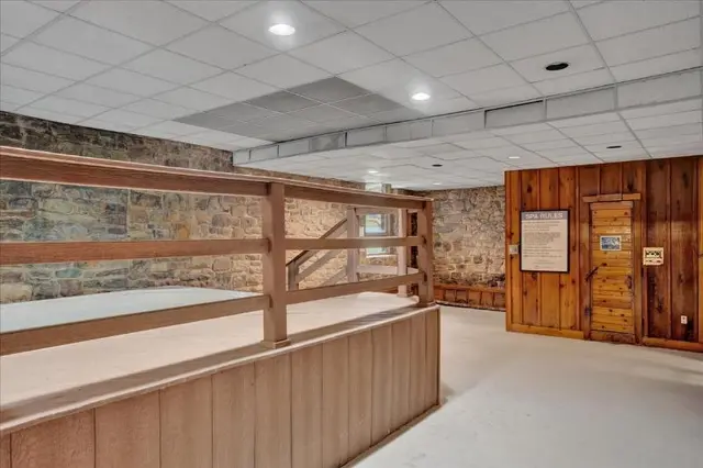The Lodge Luxury Resort At Lake Harmony