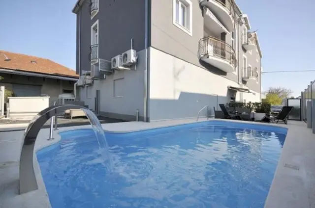 Apartments&rooms Maslina