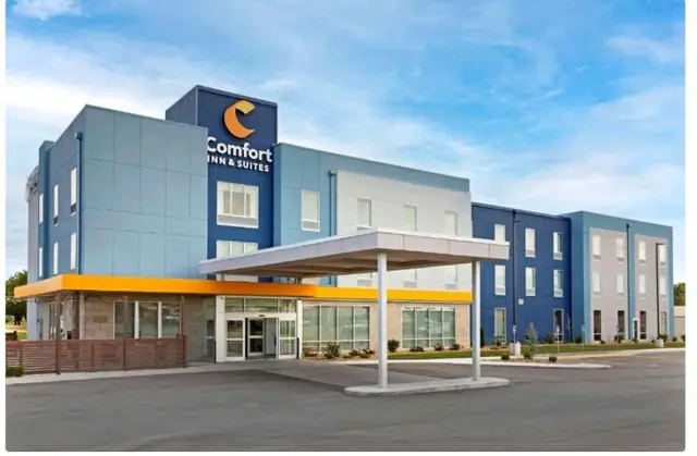 Comfort Inn & Suites Mountain Grove US-60