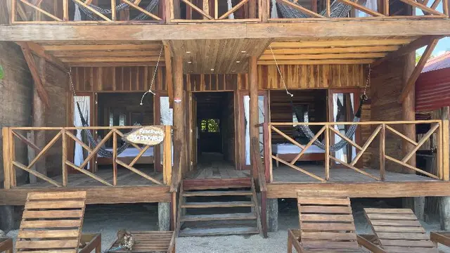 Hostal Mocambo Beach