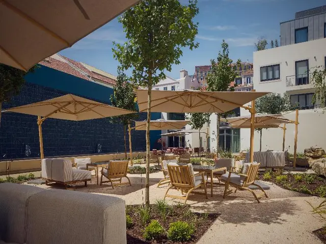 Duo Hotel Lisbon, Curio Collection by Hilton