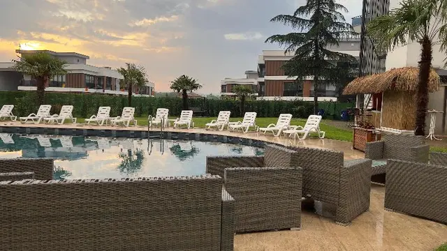 Mox Hotel