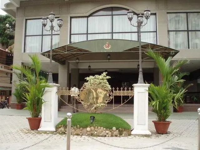 TRAVANCORE COURT By Spree, Cochin