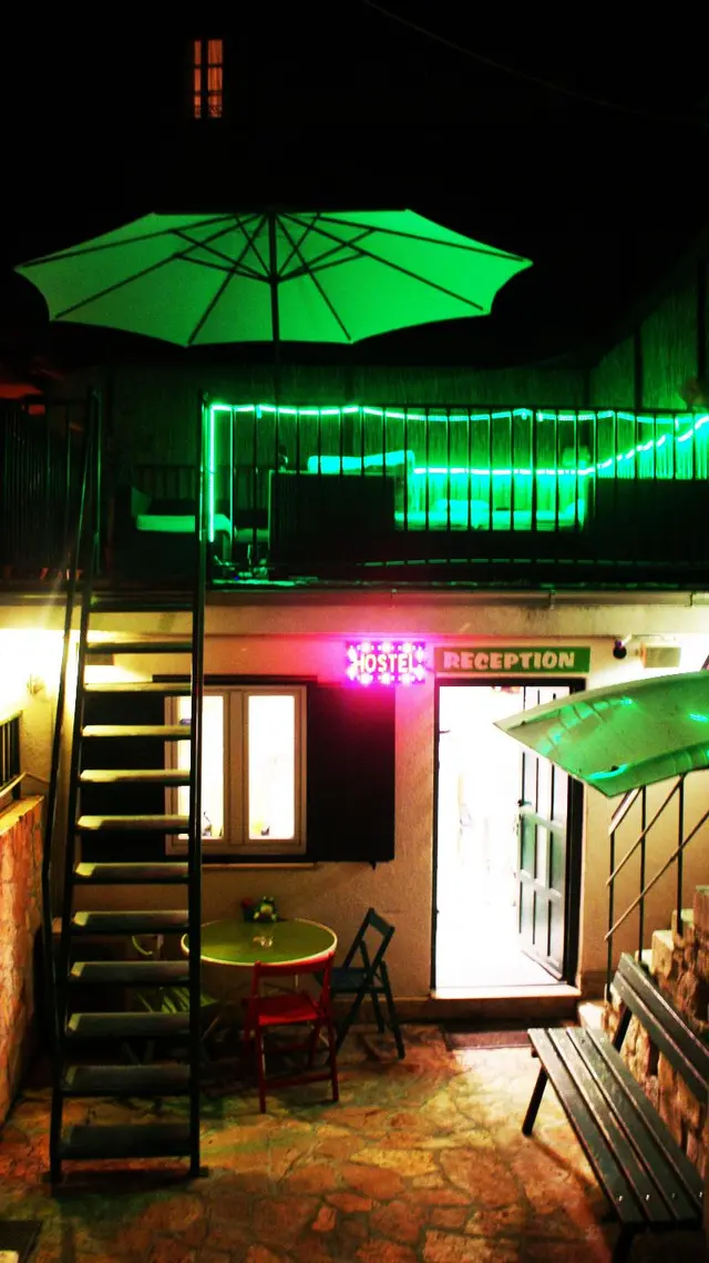 Croparadise Hostel