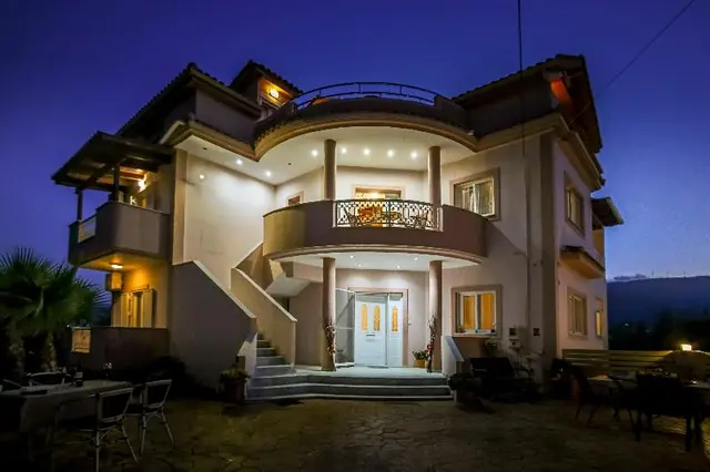 Mirimar Apartments