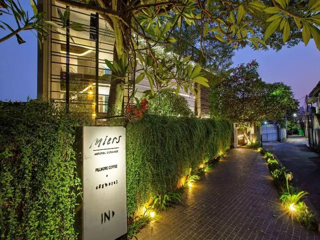 Miers Kuningan Artotel Curated