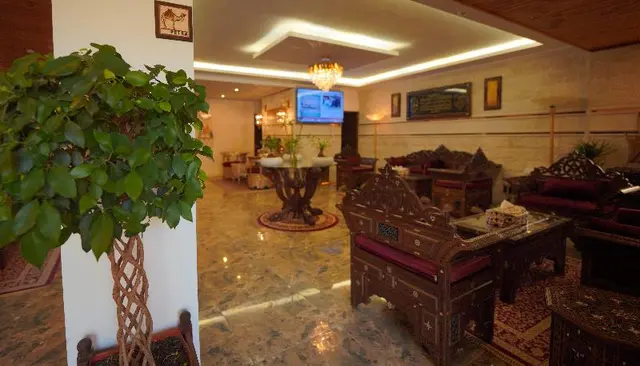 Petra Plaza Hotel