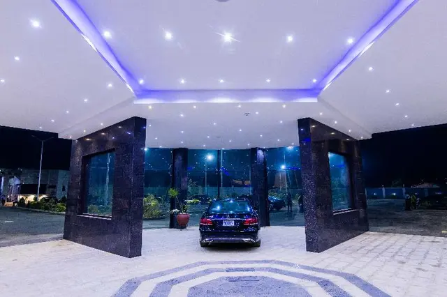 Bon Hotel Octagon