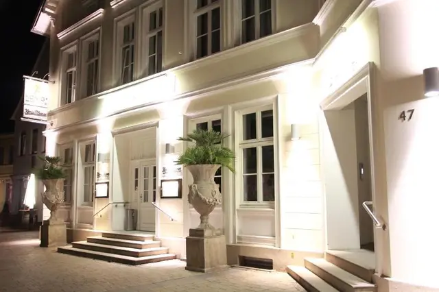 Kv?nig`s Hotel Am Schlosspark