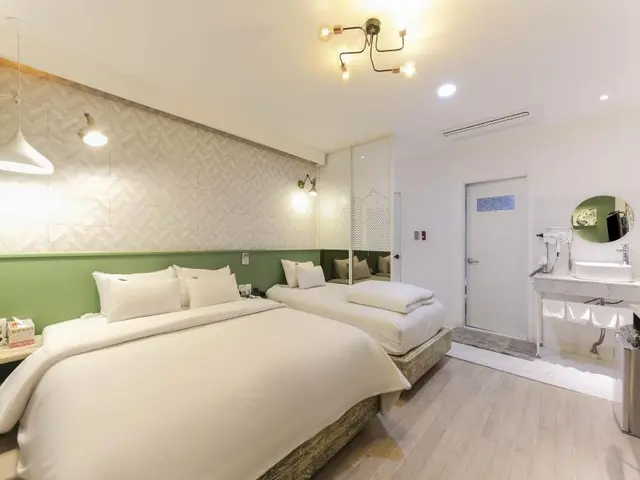 Hotel Yeogieutte Dongdaegu Station