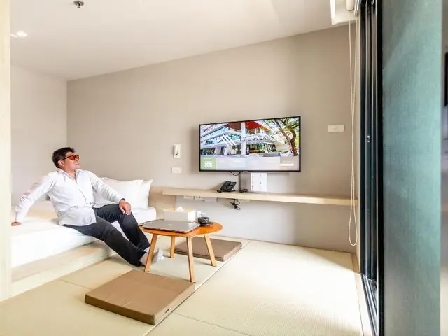Livezen Bangkok