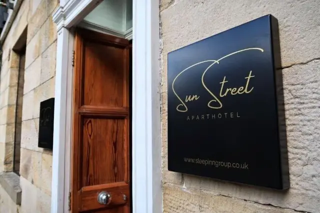 Sun Street Aparthotel