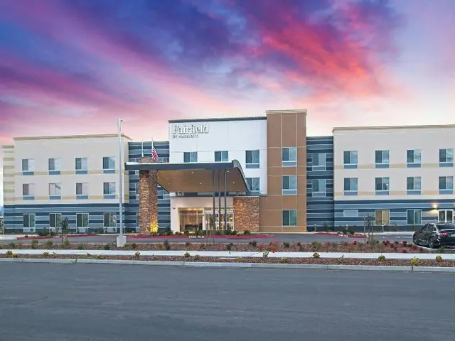 Fairfield By Marriott Inn Suites Winters Davis