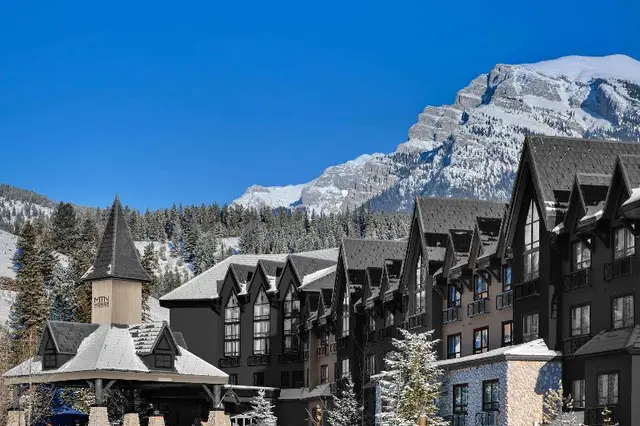 Everwild Canmore - Nordic Spa & Hotel
