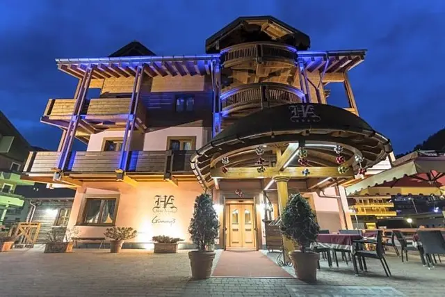 Hotel Arisch