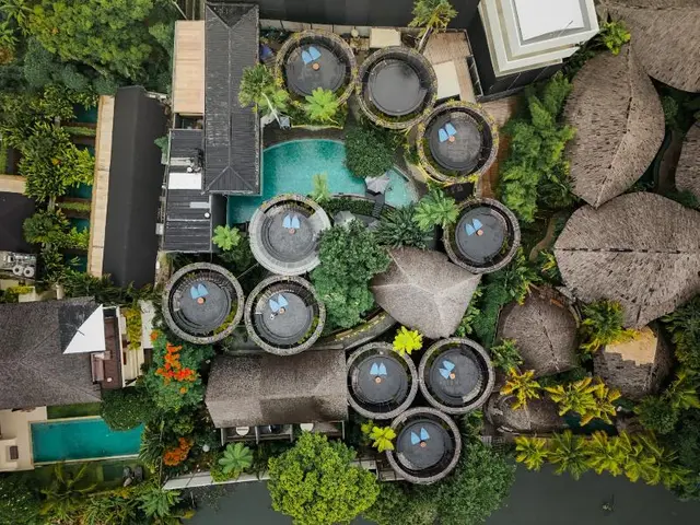Canggu Cabana Beach Resort by Ini Vie Hospitality
