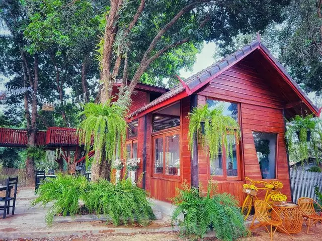 Inthawa Resort (Feuang, Laos) by Zuzu