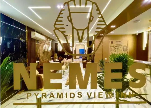 Nemes Pyramids View Inn