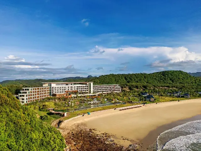 Angsana Quan Lan Ha Long Bay Hotel & Resort