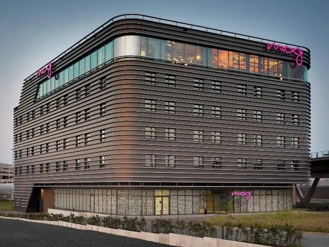 Moxy By Marriott Cologne Bonn Airport