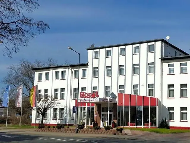 Hotel Bitterfelder Hof Mongoo Gmbh