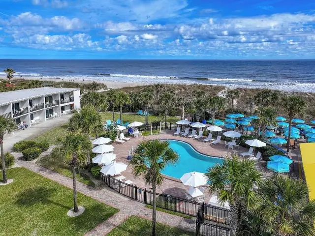 Seahorse Oceanfront Inn