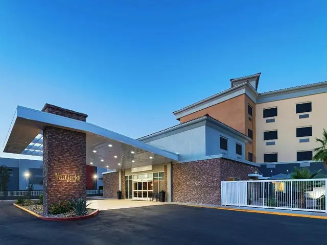 Fairfield Inn & Suites Phoenix South Mountain Area