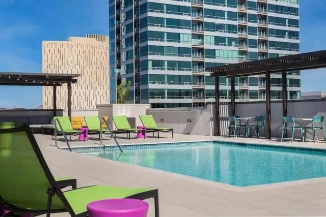 Tru By Hilton Phoenix Midtown