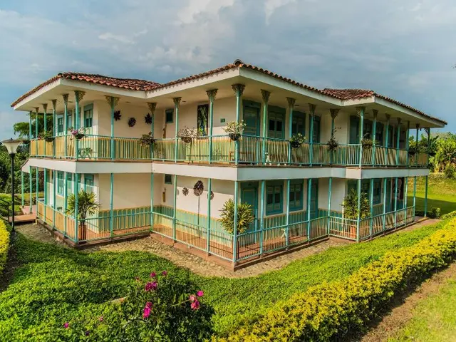 Hotel El Eden Parque Del Cafe