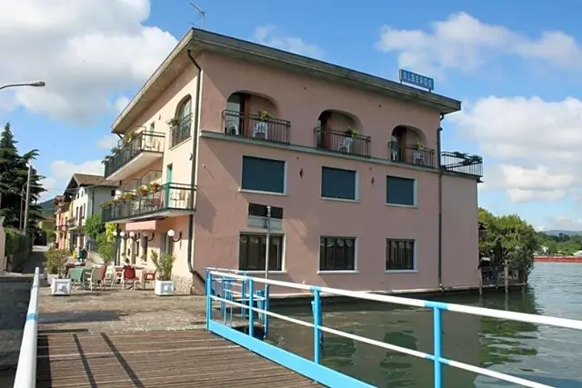 Albergo Ristorante Punta Dell Est