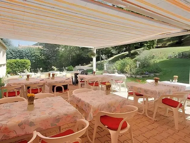 Hv Tel Restaurant Le Lachens