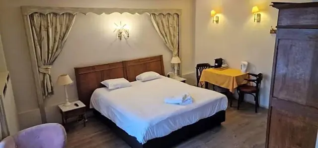 Royal Hotel Restaurant Bonhomme