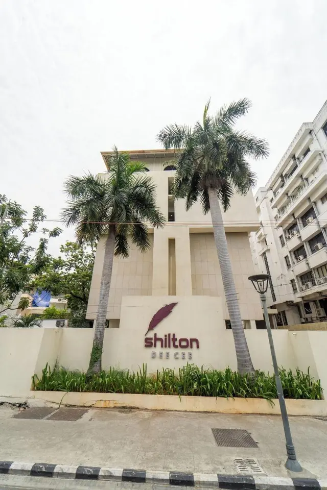 Shilton Dee Cee