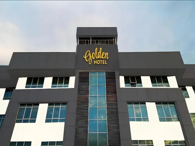 Golden Hotel