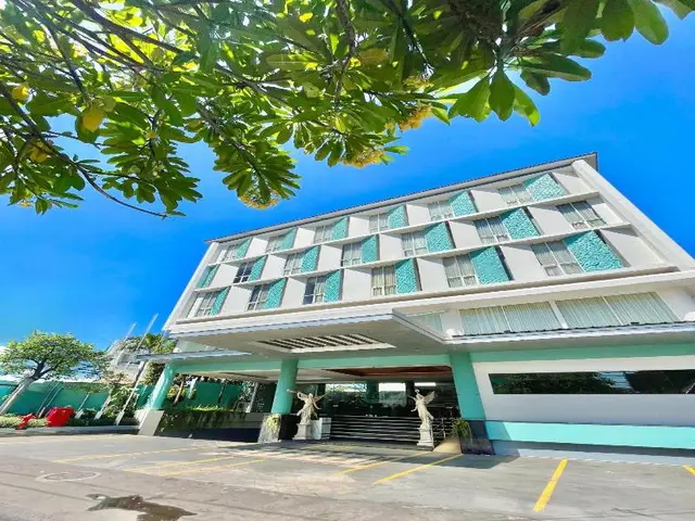 Luxury Malioboro Hotel