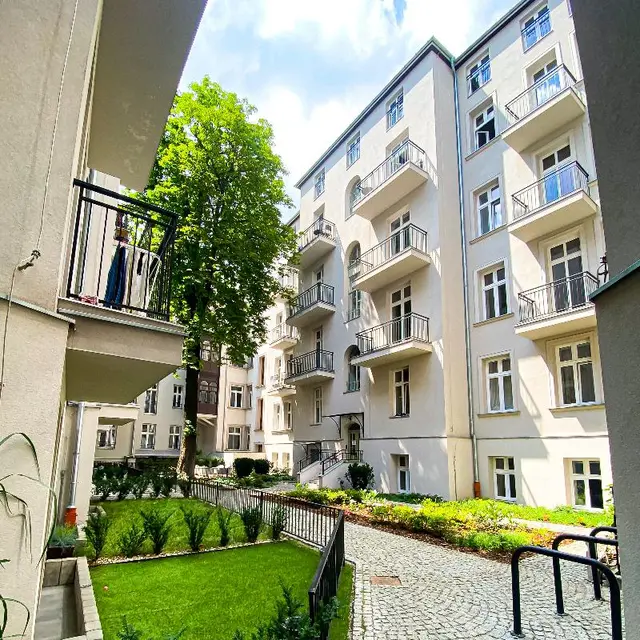 Starowiślna 41-43